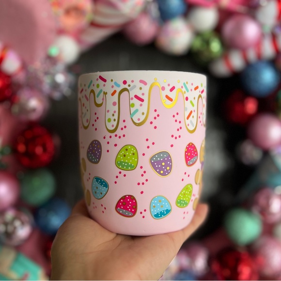 LAST ONE✨NEW🍪Peppermint and Pine Soft Touch Pink Gingerbread and Candy Mug🍭 - Picture 3 of 8